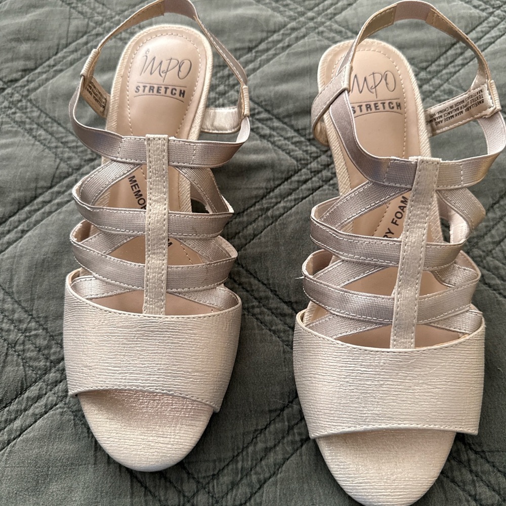 Impo Stretch Strappy Kitten Heel Sandals | Women’s Size 8M | Champagne Beige